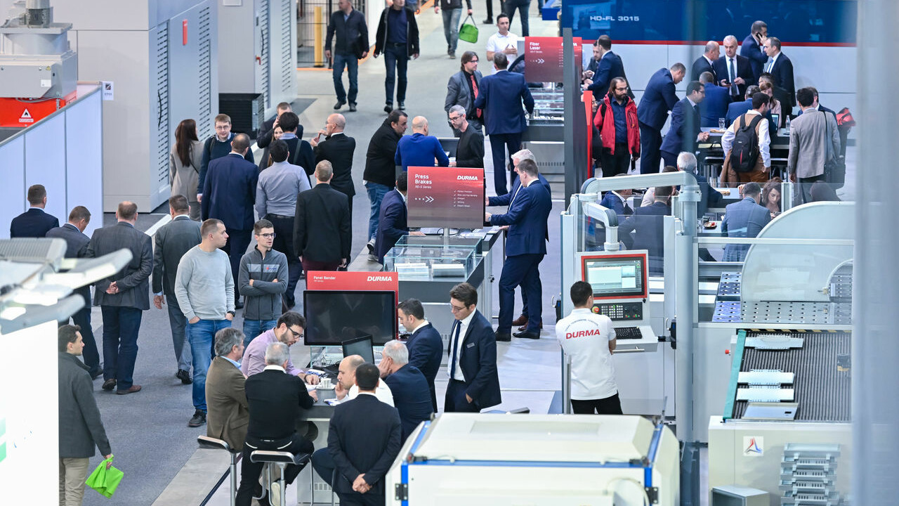 Blechexpo Internationale Fachmesse für Blechbearbeitung csm Blechexpo Schweisstec 2021 komplette Prozesskette 4673e18d15 uai